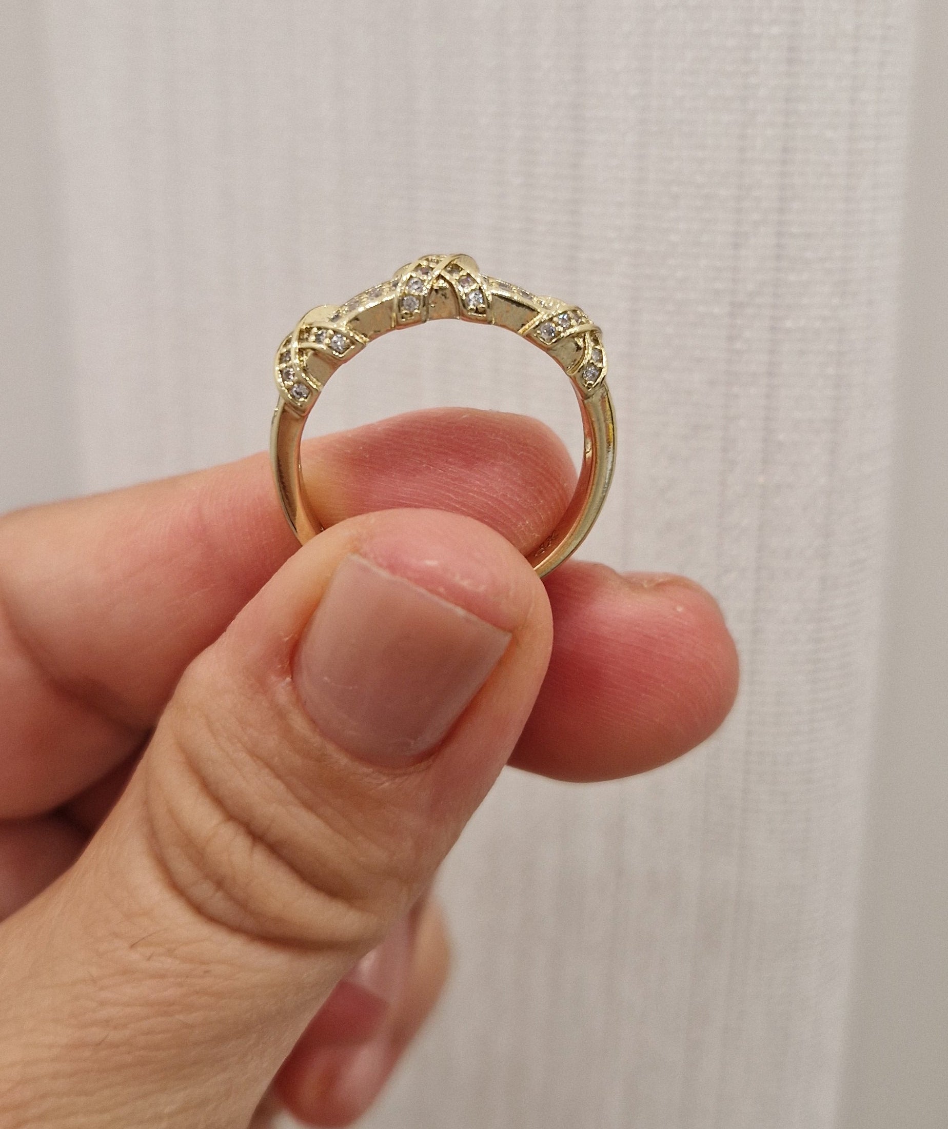 Luxury Criss-Cross Ring - 14K vergoldet